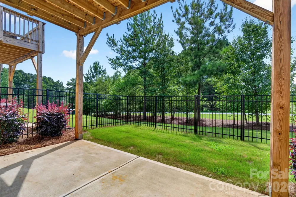 6981 Waterstone Drive Sherrills Ford, NC 28673