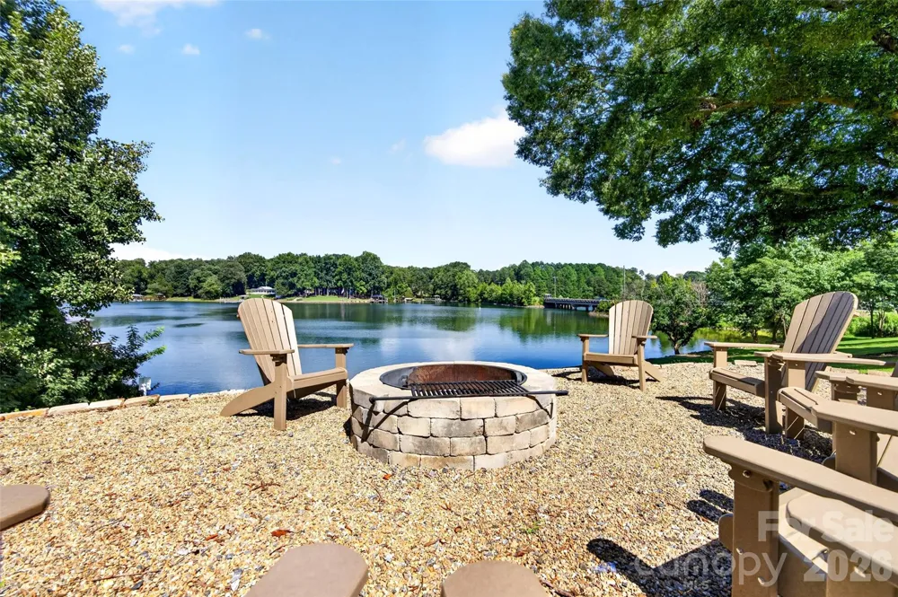 6981 Waterstone Drive Sherrills Ford, NC 28673