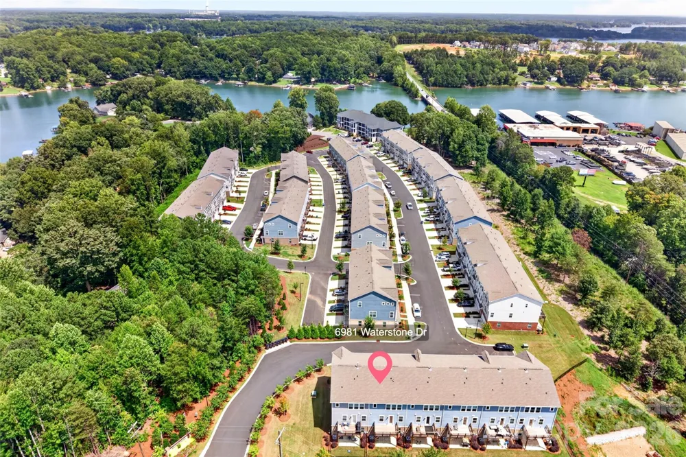 6981 Waterstone Drive Sherrills Ford, NC 28673