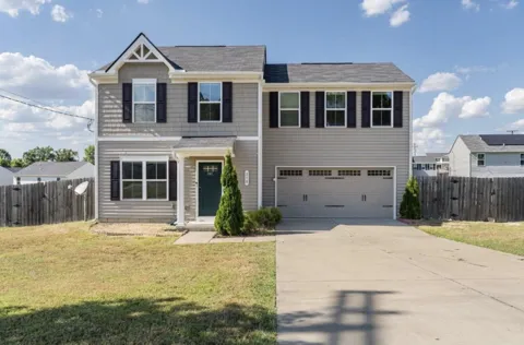 218 Nottingham Ln