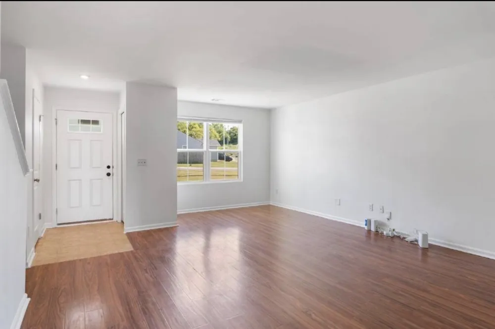 218 Nottingham Ln La Vergne, TN 37086