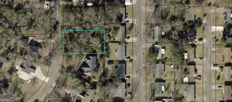 110 Laurel Oak LN