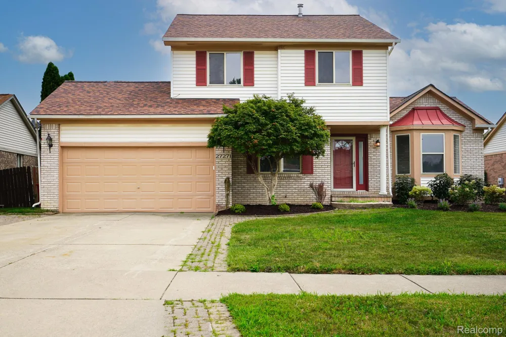 27271 Sparrow Court Chesterfield Township, MI 48051