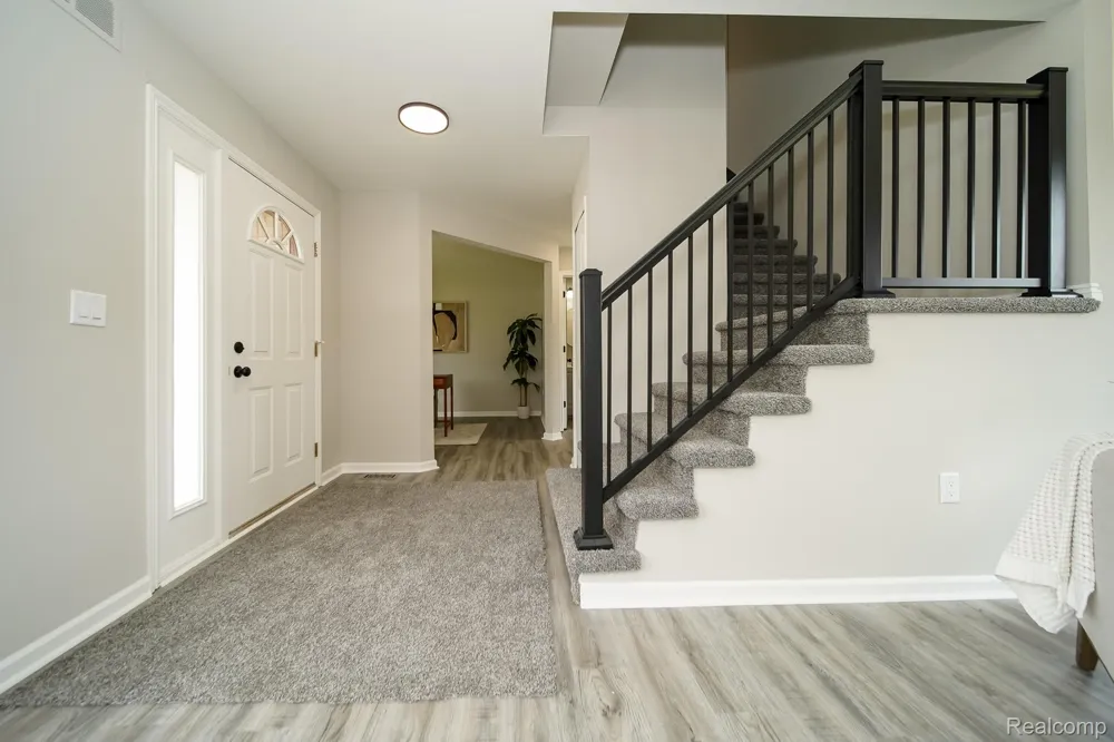 27271 Sparrow Court Chesterfield Township, MI 48051