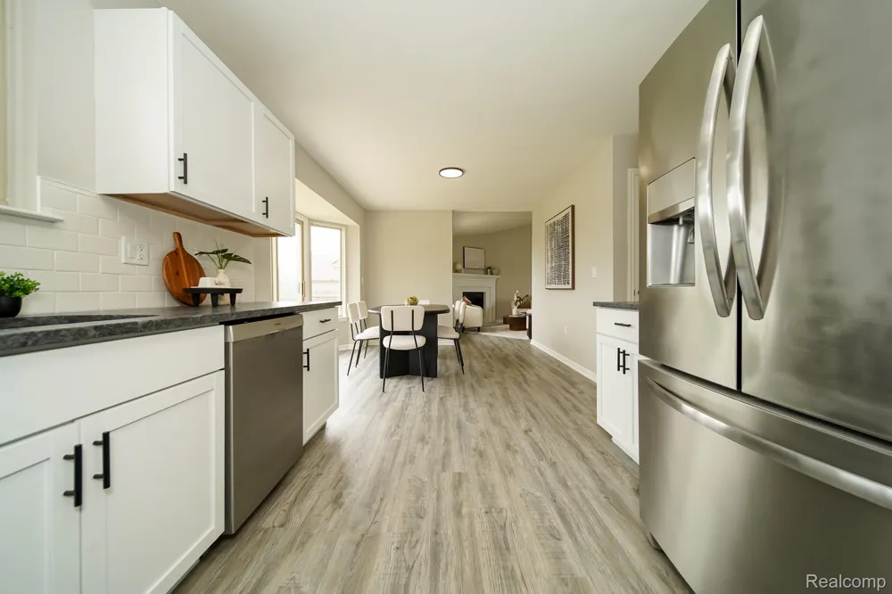 27271 Sparrow Court Chesterfield Township, MI 48051