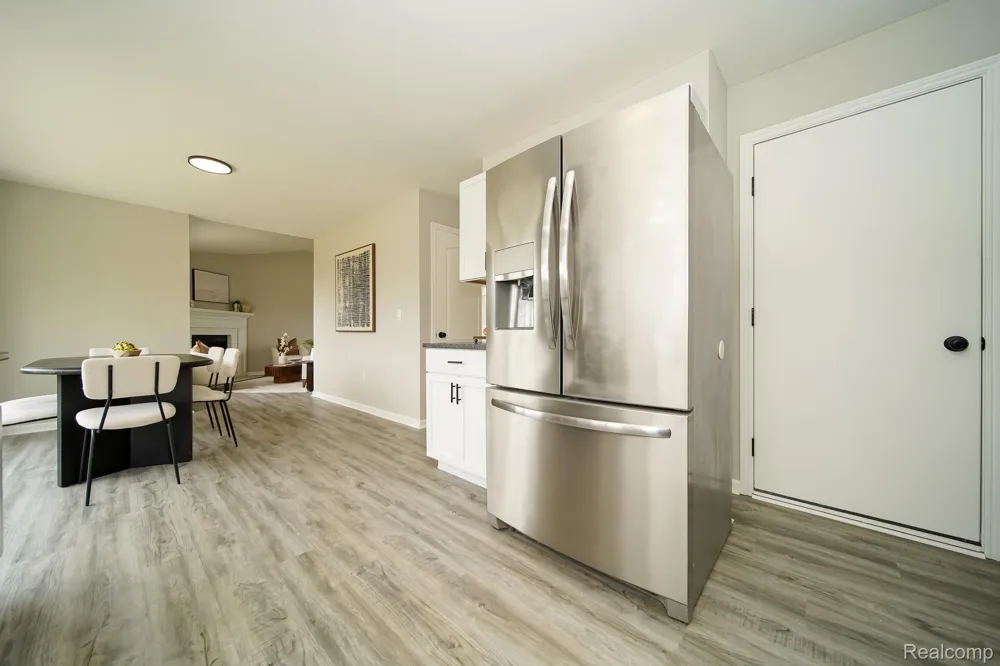 27271 Sparrow Court Chesterfield Township, MI 48051