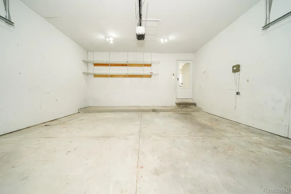 27271 Sparrow Court Chesterfield Township, MI 48051
