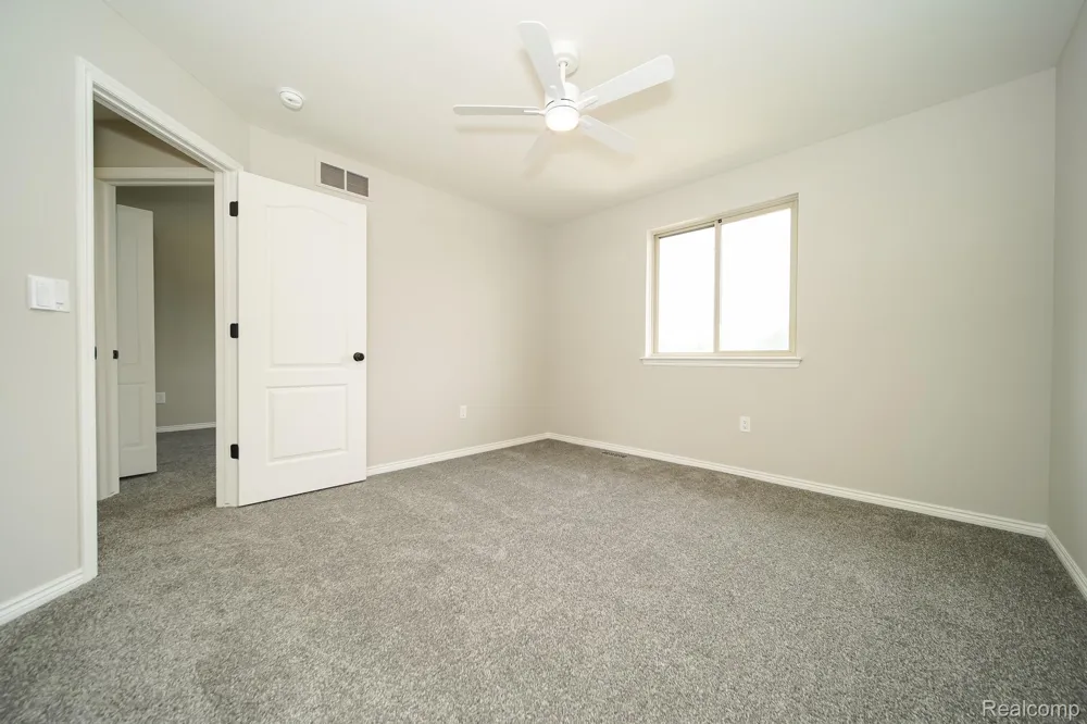 27271 Sparrow Court Chesterfield Township, MI 48051