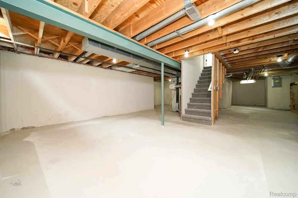 27271 Sparrow Court Chesterfield Township, MI 48051
