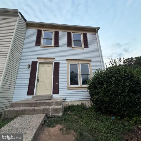 1003 MARSDEN COURT