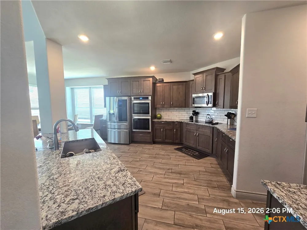 7606 Silver Drive Killeen, TX 76542