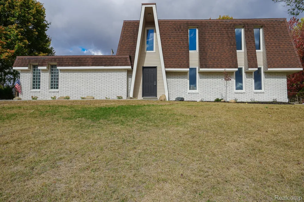 6578 Greene Haven Drive Independence Charter Township, MI 48348