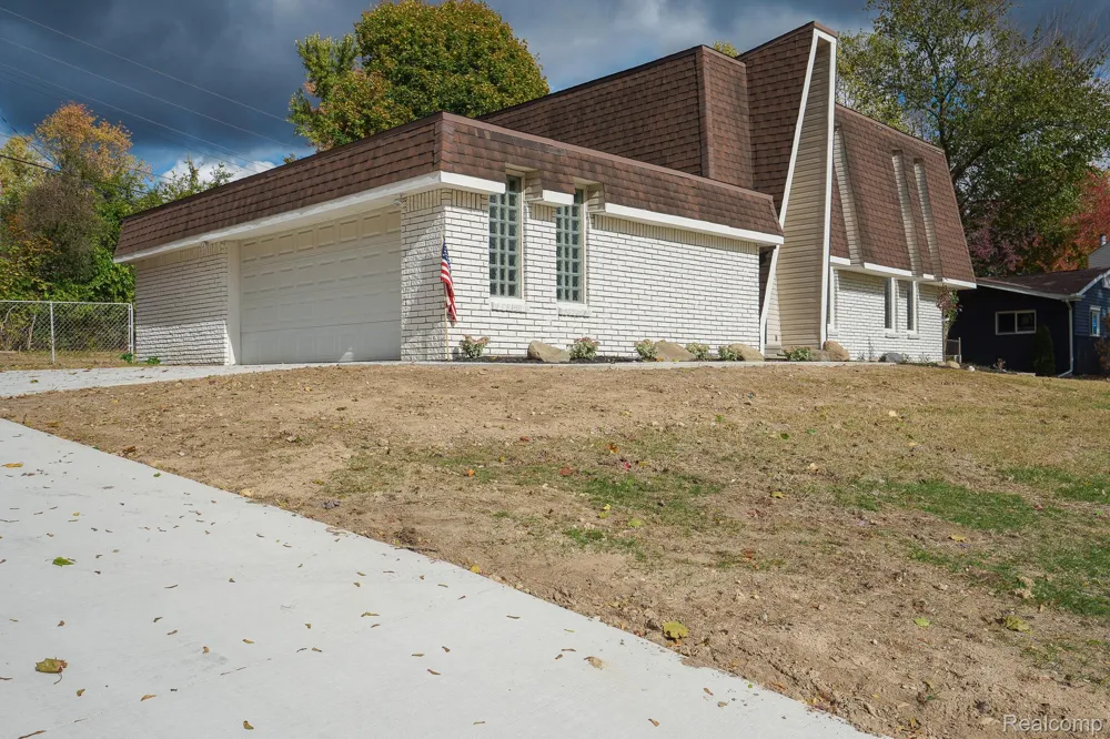 6578 Greene Haven Drive Independence Charter Township, MI 48348