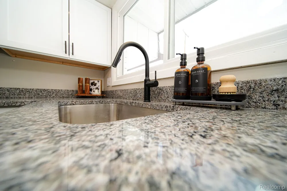 6578 Greene Haven Drive Independence Charter Township, MI 48348
