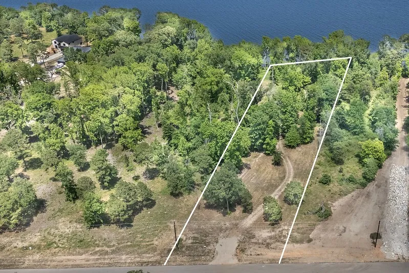 3126 Shadow Pine Drive Larue, TX 75770