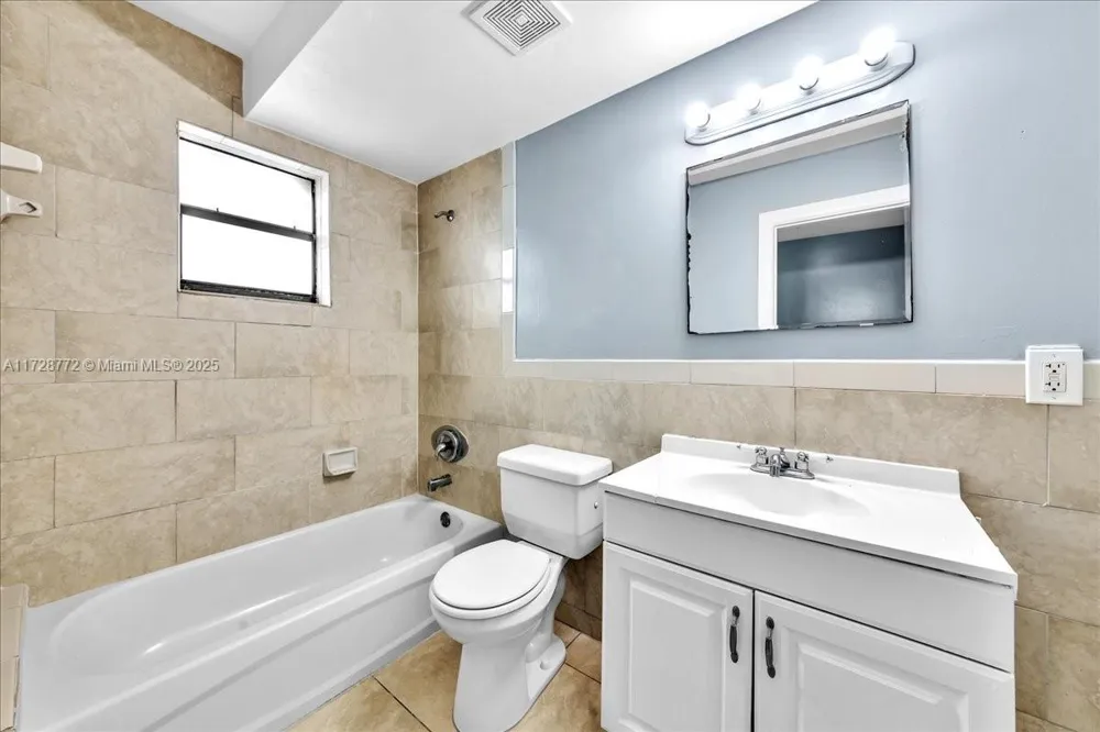 365 NW 8th St #211 Miami, FL 33136