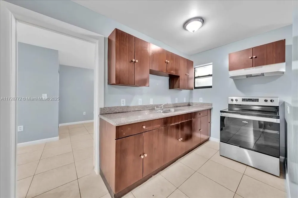 365 NW 8th St #211 Miami, FL 33136