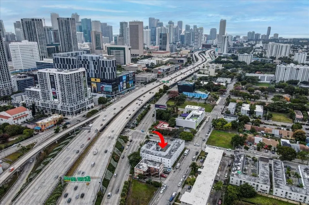 365 NW 8th St #211 Miami, FL 33136