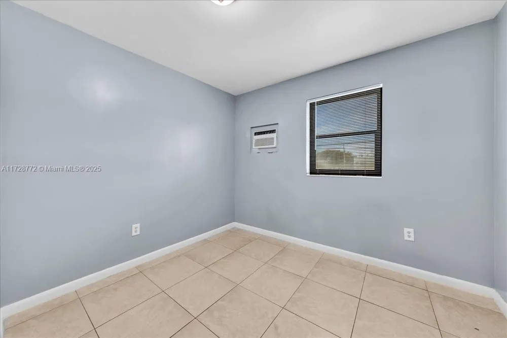 365 NW 8th St #211 Miami, FL 33136