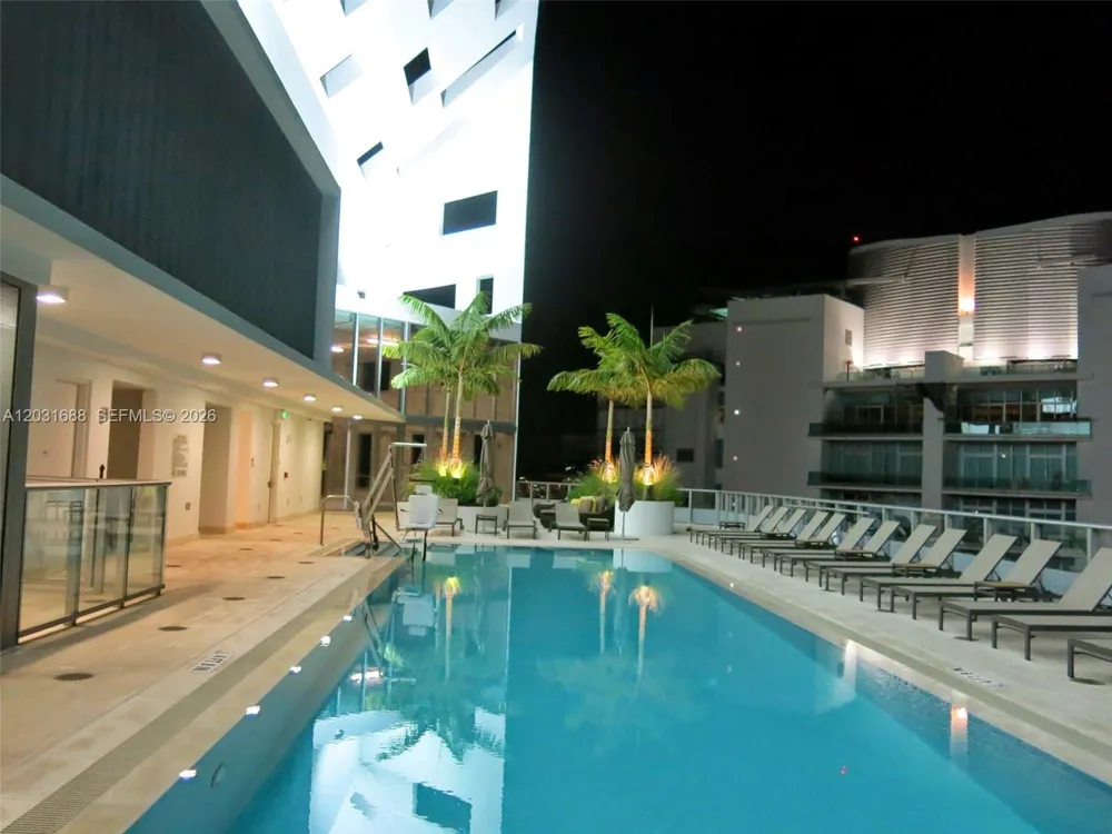 1300 Brickell Bay Dr #3506 Miami, FL 33131
