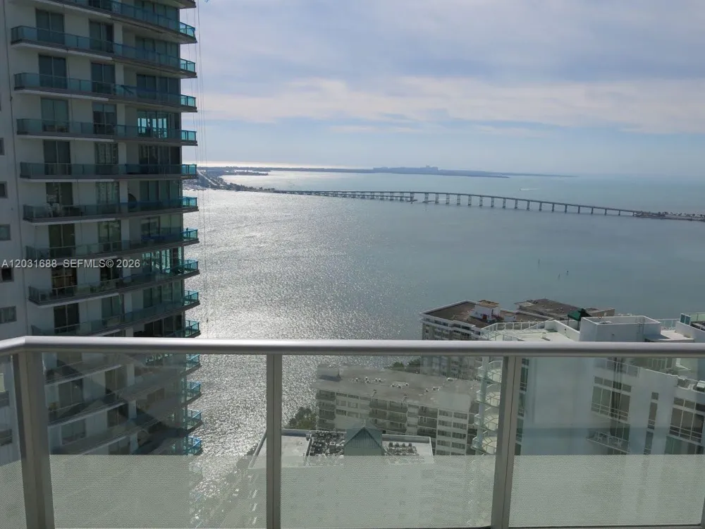 1300 Brickell Bay Dr #3506 Miami, FL 33131