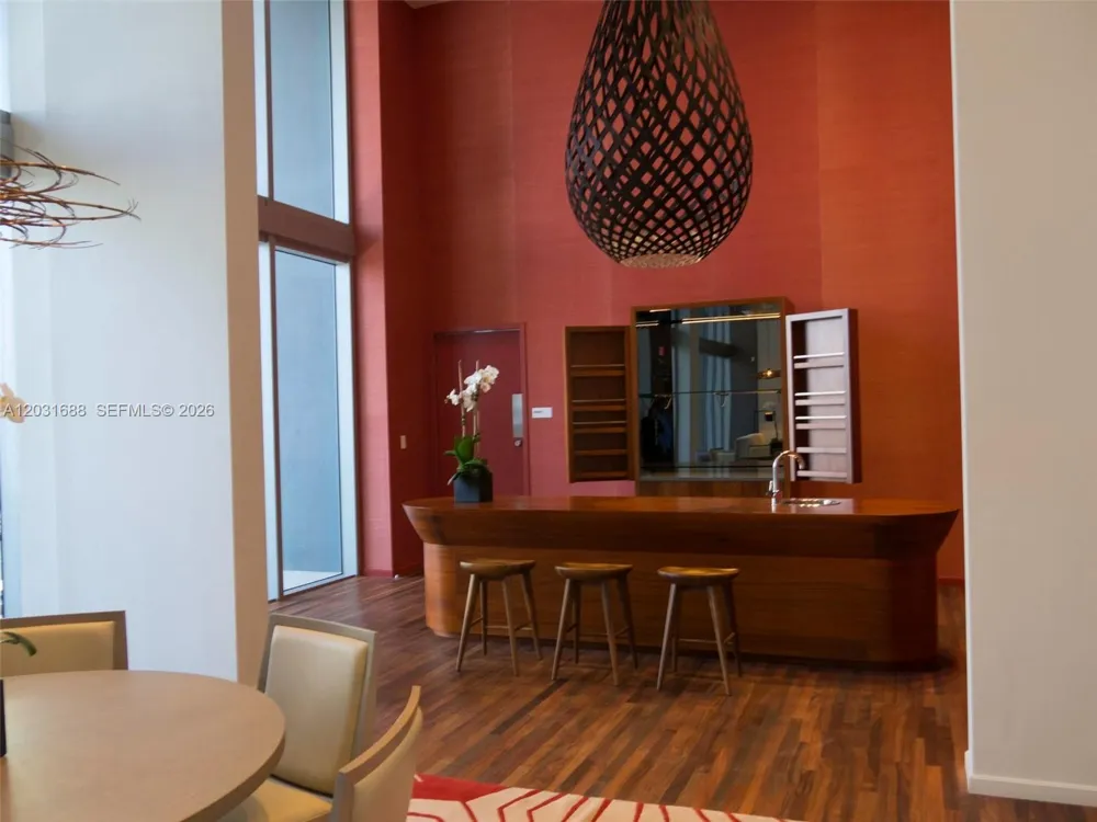1300 Brickell Bay Dr #3506 Miami, FL 33131