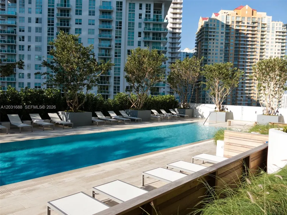 1300 Brickell Bay Dr #3506 Miami, FL 33131