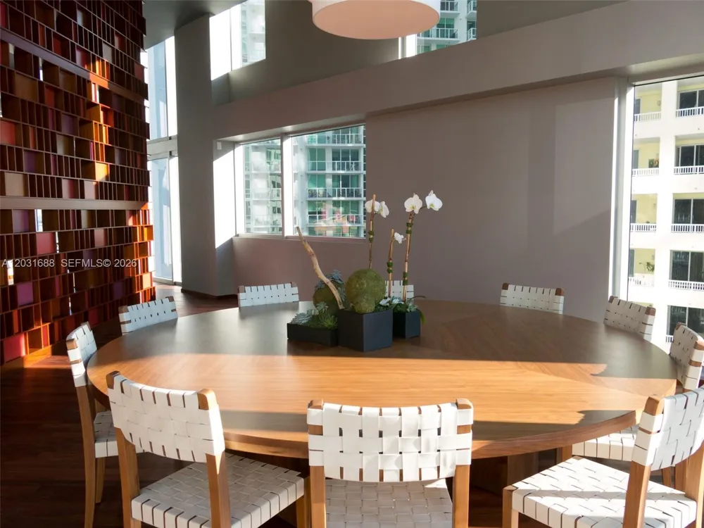 1300 Brickell Bay Dr #3506 Miami, FL 33131