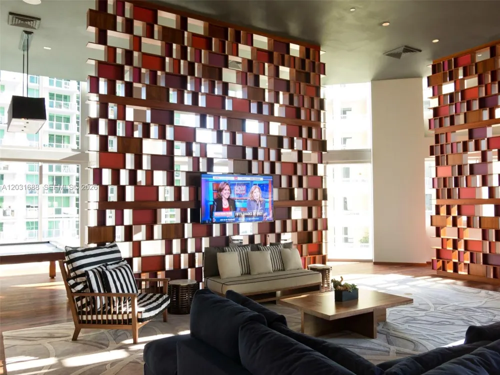 1300 Brickell Bay Dr #3506 Miami, FL 33131