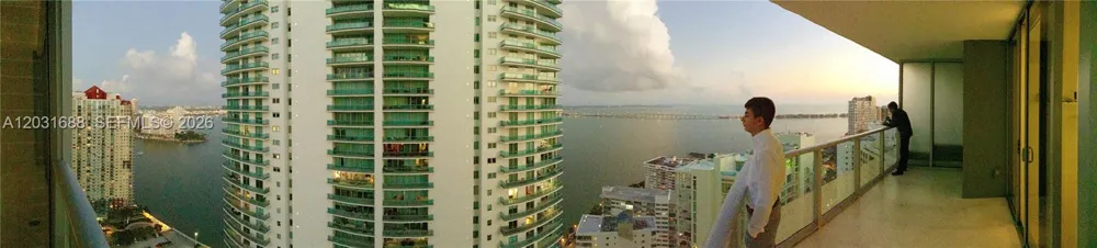 1300 Brickell Bay Dr #3506 Miami, FL 33131