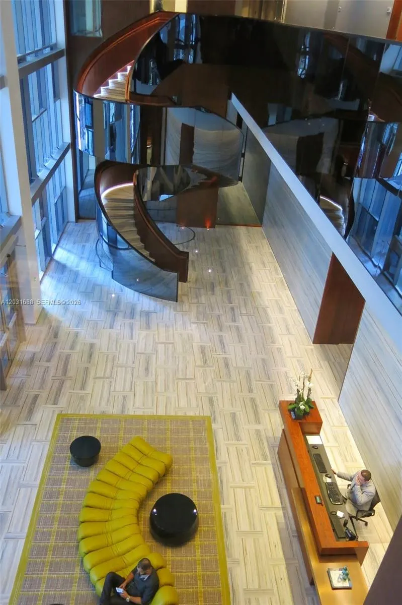 1300 Brickell Bay Dr #3506 Miami, FL 33131