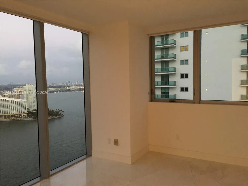 1300 Brickell Bay Dr #3506 Miami, FL 33131