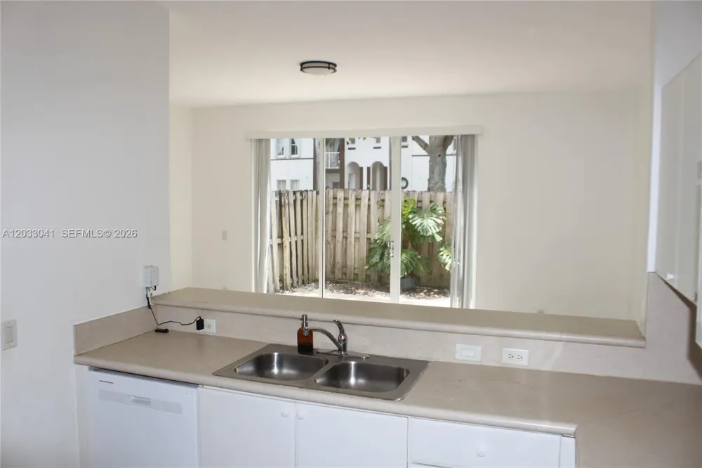 4284 SW 157th Ave #127 Miramar, FL 33027