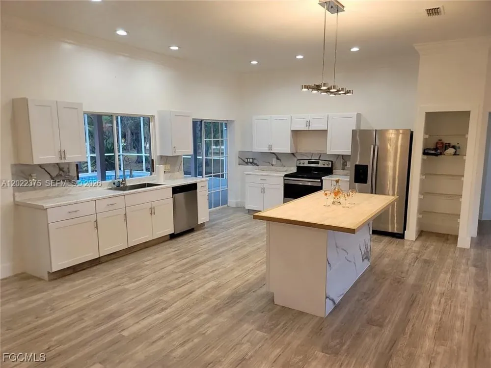 7820 Rich Road North Fort Myers, FL 33917