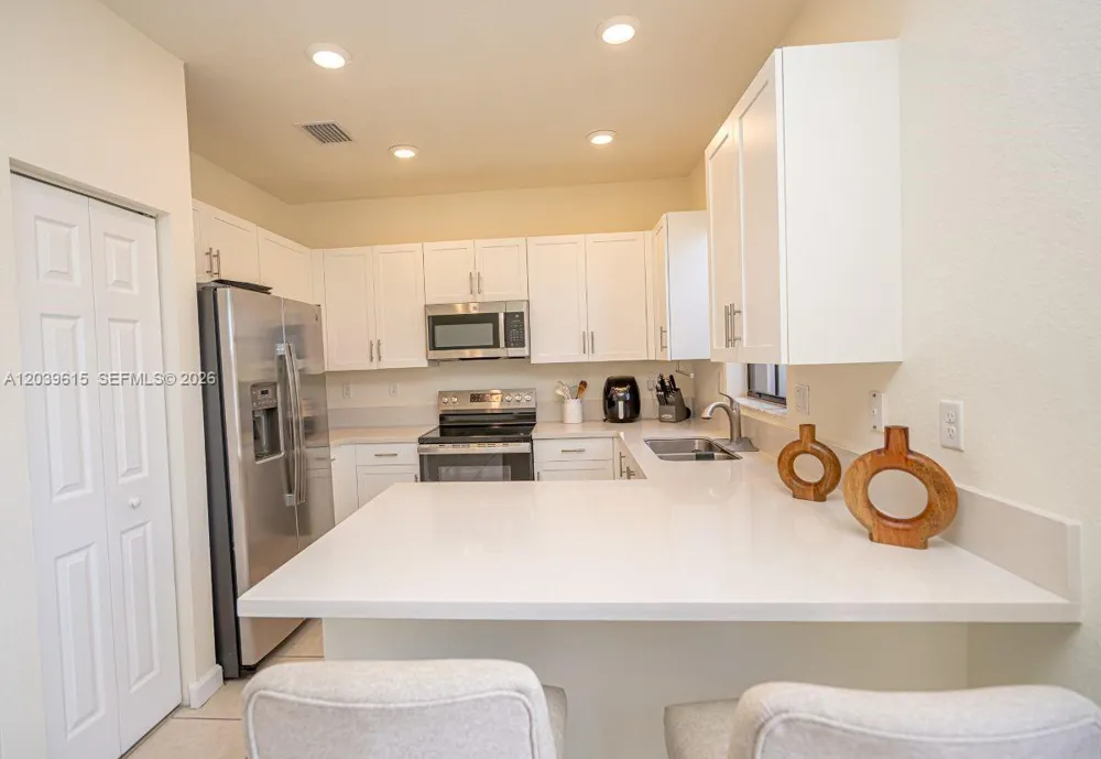 11064 W 33rd Way Hialeah, FL 33018