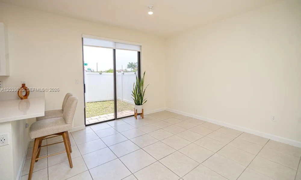 11064 W 33rd Way Hialeah, FL 33018