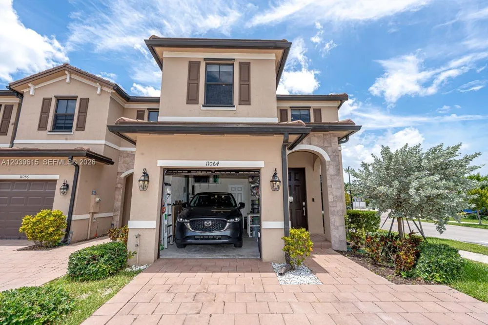11064 W 33rd Way Hialeah, FL 33018