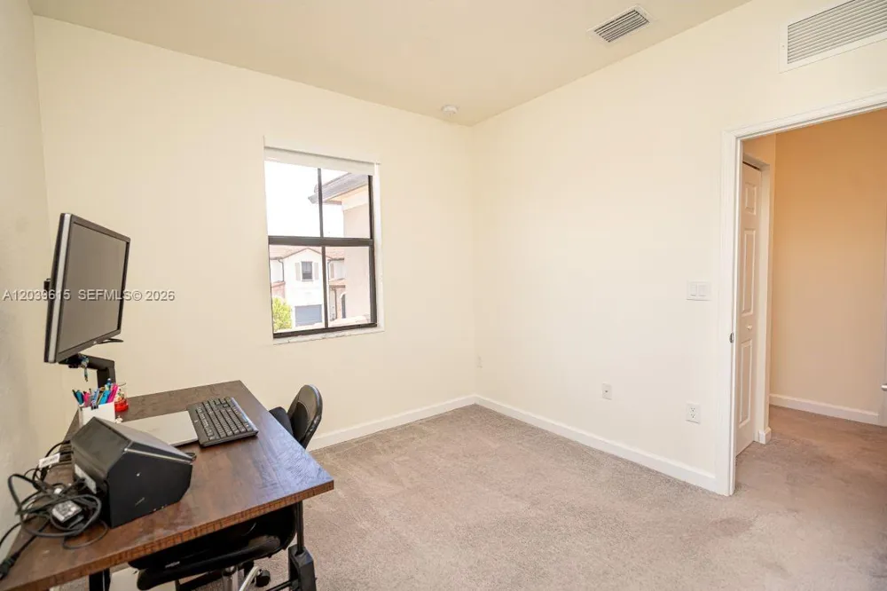 11064 W 33rd Way Hialeah, FL 33018