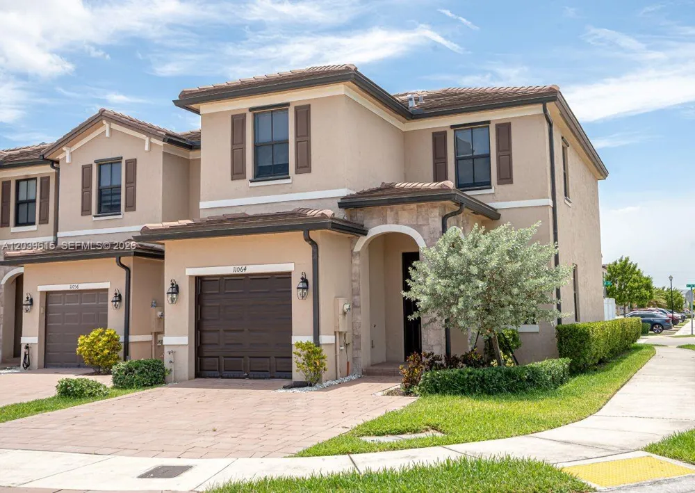11064 W 33rd Way Hialeah, FL 33018
