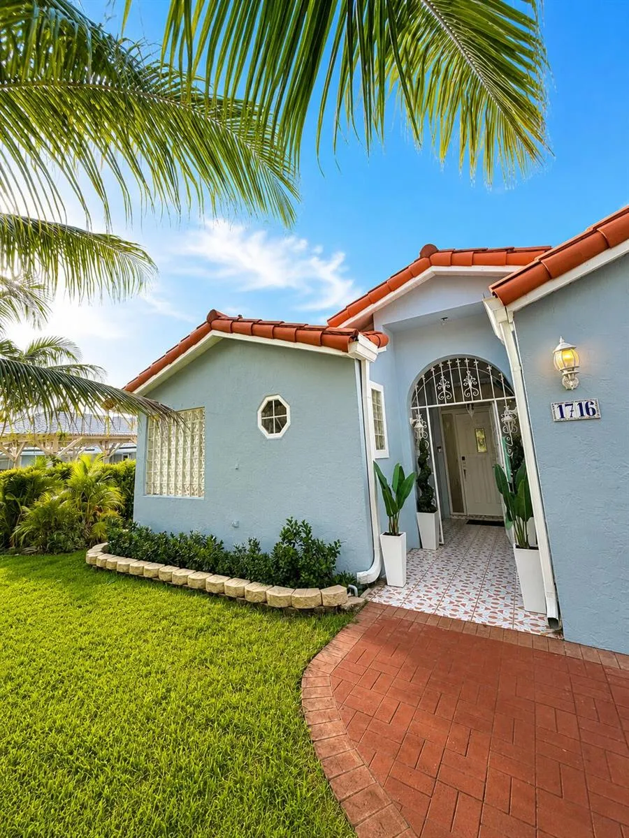 1716 Pierce Drive 
