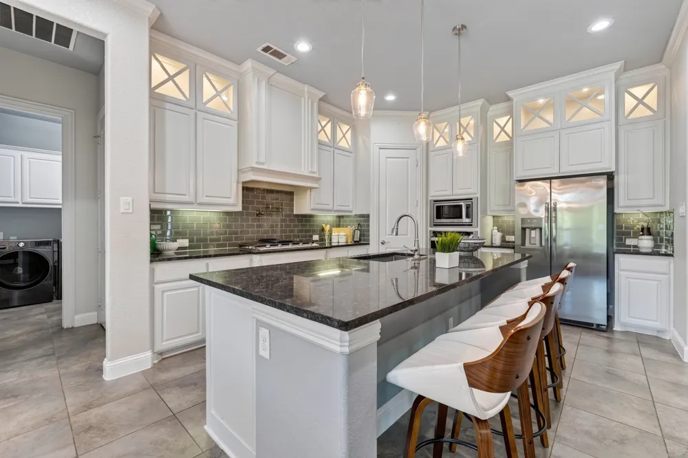 6451 Still Waters Court Midlothian, TX 76065