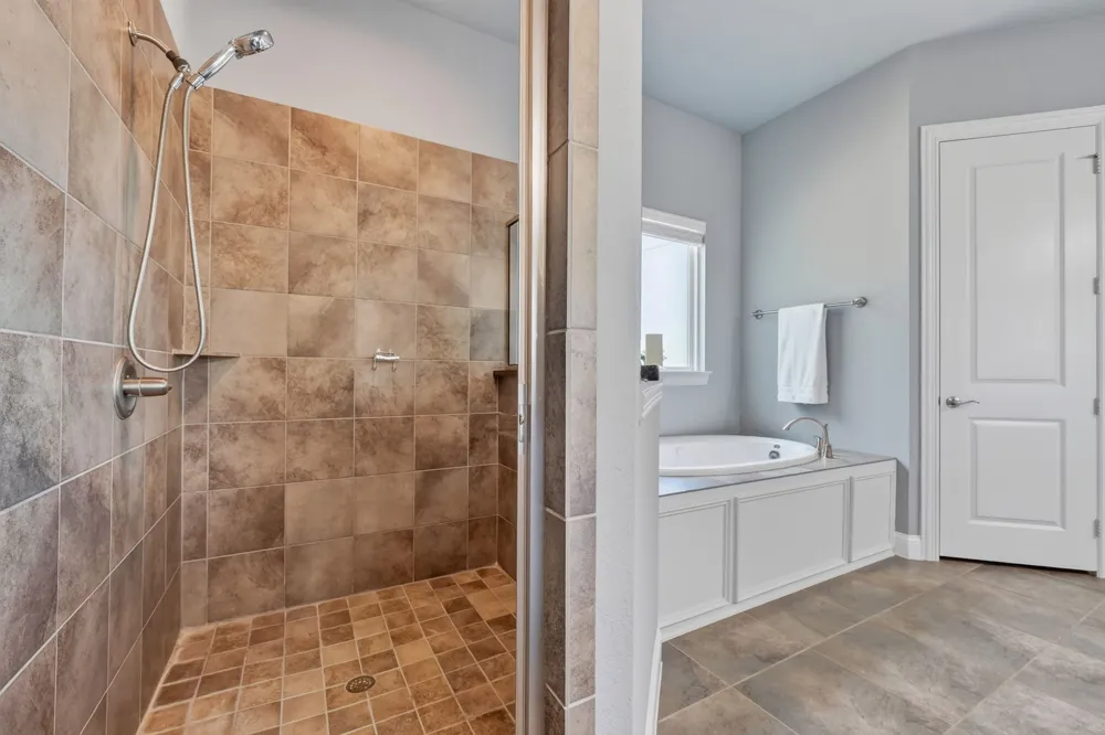 6451 Still Waters Court Midlothian, TX 76065
