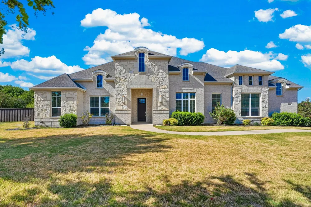 6451 Still Waters Court Midlothian, TX 76065