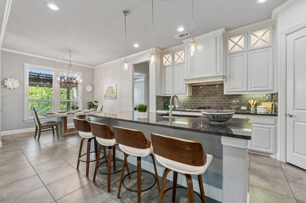 6451 Still Waters Court Midlothian, TX 76065