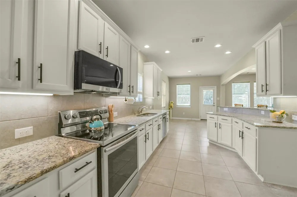 82 Road 6607 Dayton, TX 77535