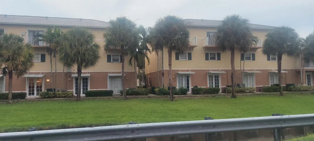4673 SW 75th Way Davie, FL 33314