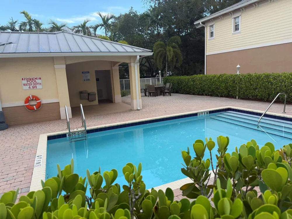 4673 SW 75th Way Davie, FL 33314