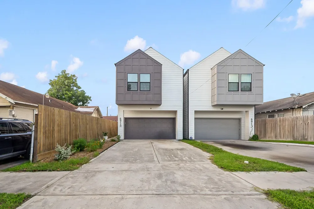 6915 Sherman Street Houston, TX 77011
