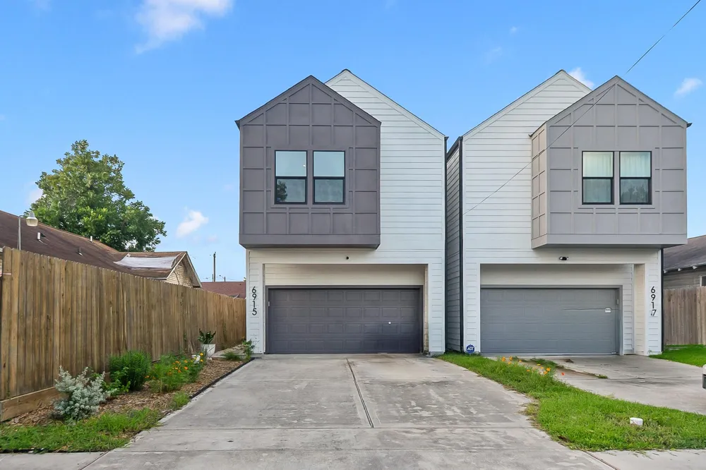 6915 Sherman Street Houston, TX 77011