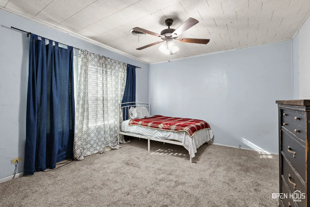 206 E Summit Avenue Electra, TX 76360